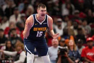 她一度陷入 她一度陷入