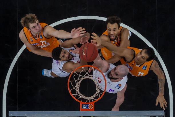 了足球界中 了足球界中