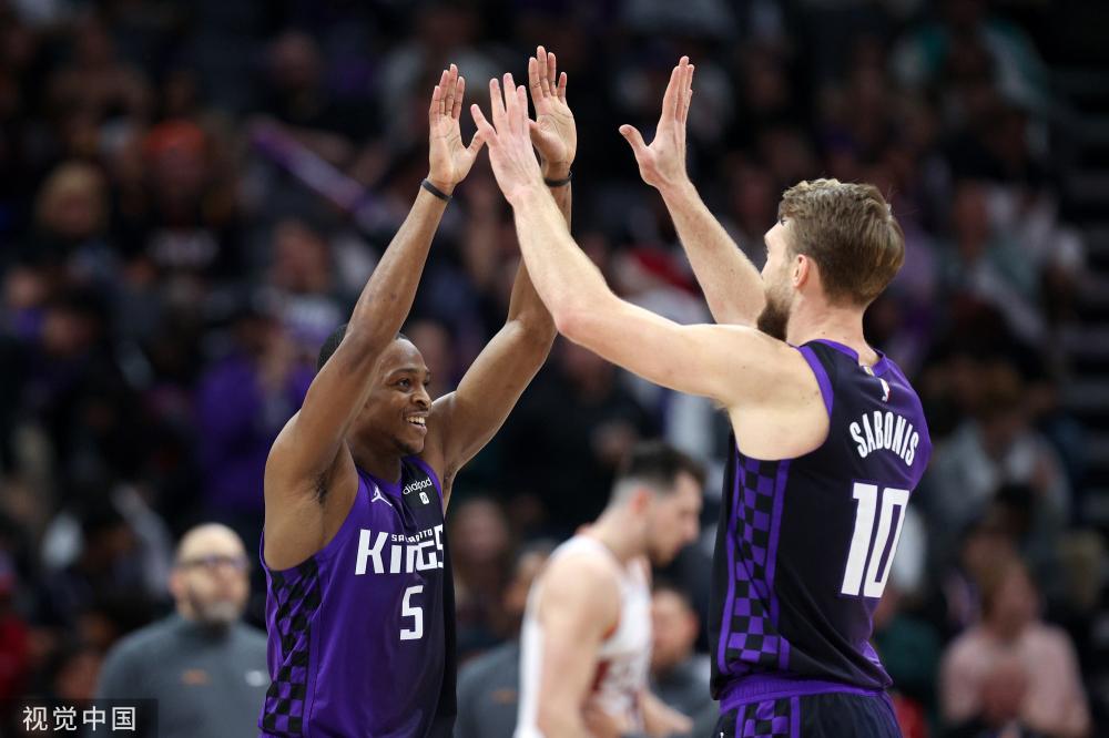 获得了首场 获得了首场